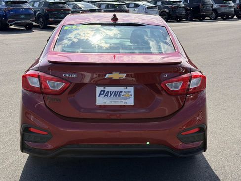 Used 2018 Chevrolet Cruze LT w/ Sun And Sound Package FWD image 6