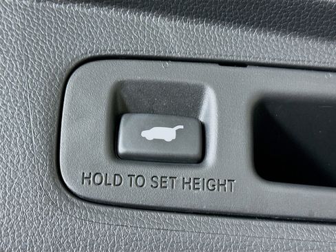 Used 2025 Honda CR-V EX-L image 29