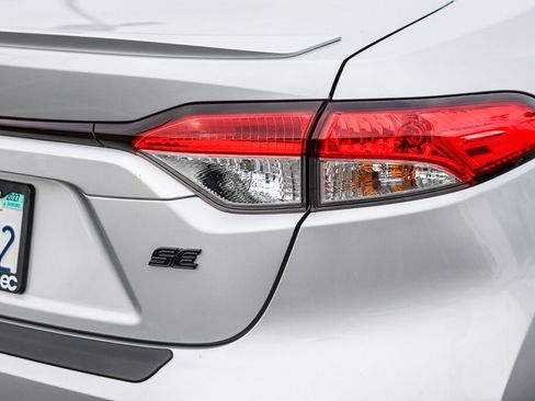Certified 2025 Toyota Corolla SE FWD image 23