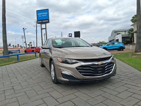 Used 2025 Chevrolet Malibu LS w/ LPO, Floor Liner Package FWD image 1