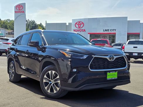 New 2026 Toyota Highlander XLE AWD/4WD image 1