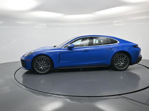 Used 2024 Porsche Panamera 4 image 2