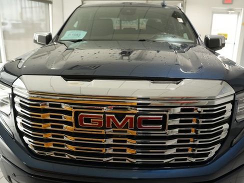 Used 2023 GMC Sierra 1500 Denali w/ Denali Reserve Package AWD/4WD image 6