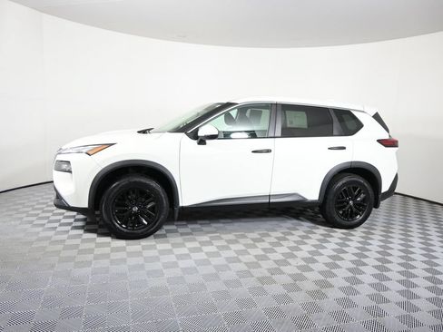 Used 2021 Nissan Rogue S AWD/4WD image 2