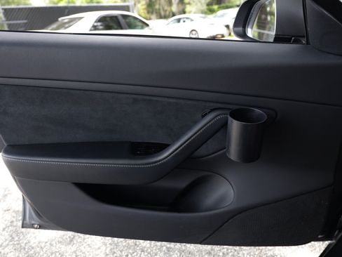Used 2018 Tesla Model 3 Long Range RWD image 44