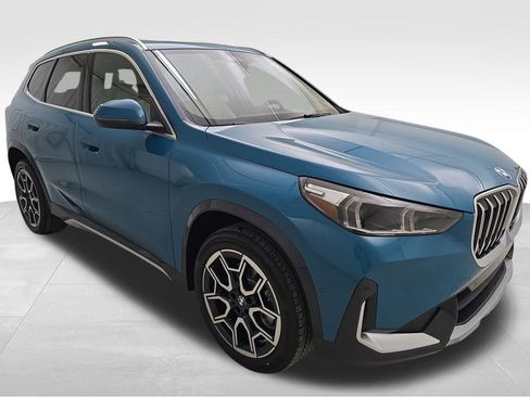 New 2025 BMW X1 xDrive28i w/ Convenience Package AWD/4WD image 2