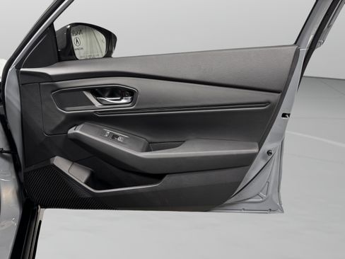 Used 2025 Honda Accord EX-L image 15