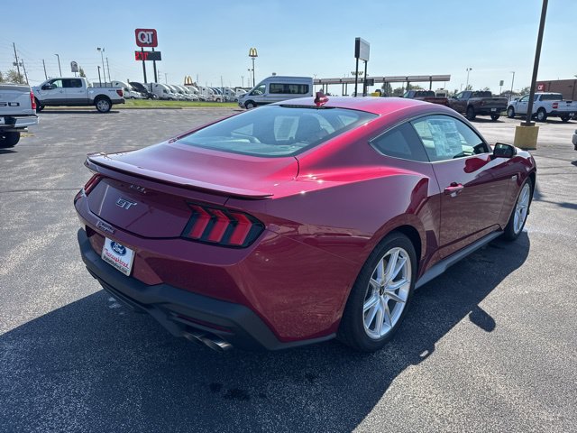 Used 2025 Ford Mustang GT Premium RWD image 5