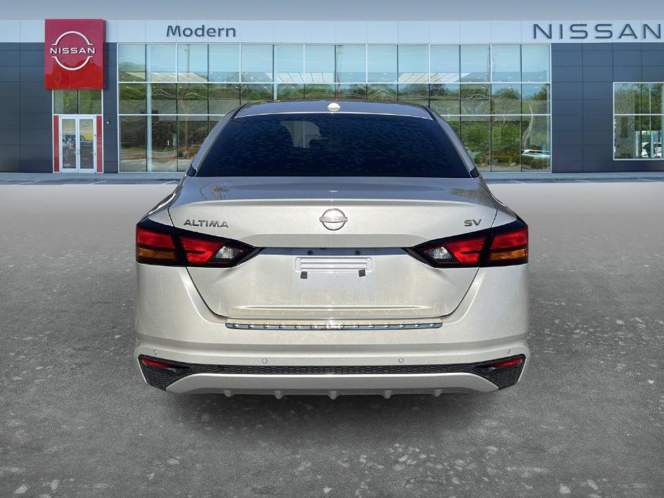Certified 2023 Nissan Altima 2.5 SV FWD image 6