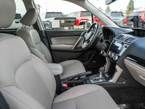 Used 2017 Subaru Forester 2.5i Limited image 17