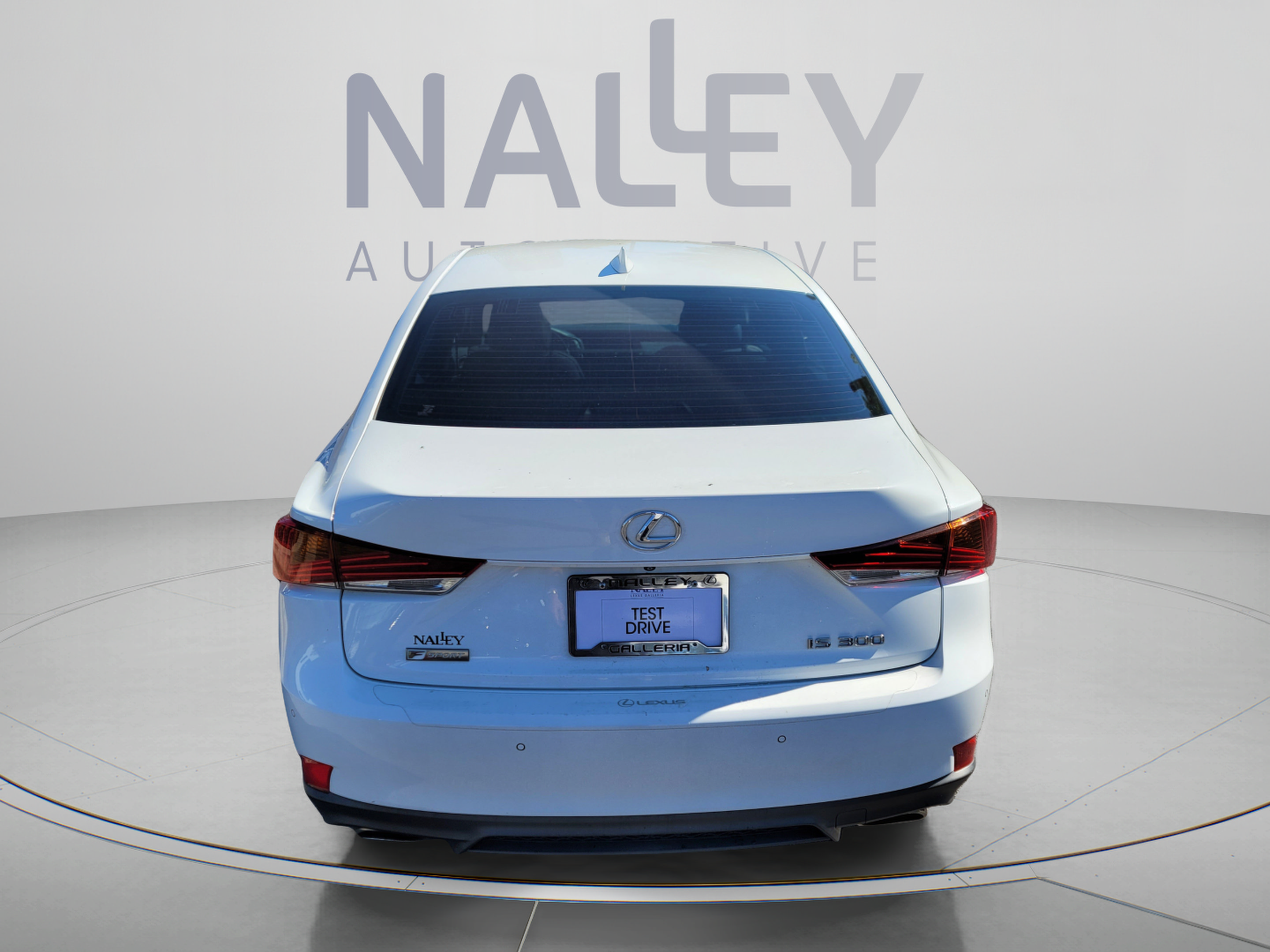 Used 2019 Lexus IS 300 RWD image 4