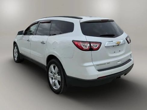 Used 2017 Chevrolet Traverse LT w/ Style and Technology Package AWD/4WD image 5