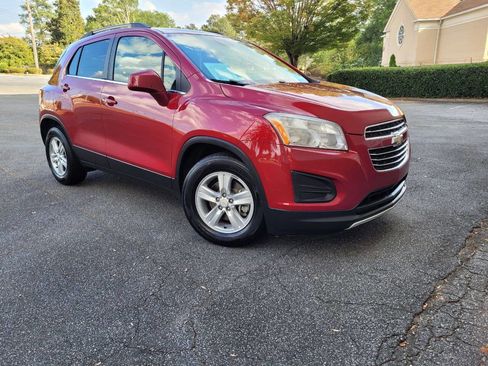Used 2015 Chevrolet Trax LT image 1