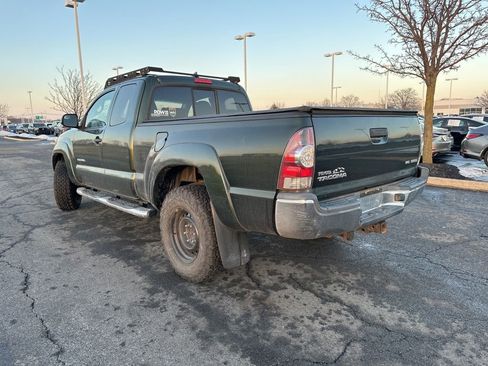 Used 2014 Toyota Tacoma 4x4 Access Cab V6 w/ SR5 Package image 7
