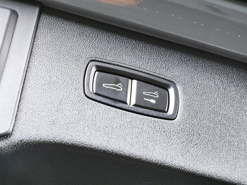 Certified 2026 Porsche Cayenne S AWD/4WD image 32