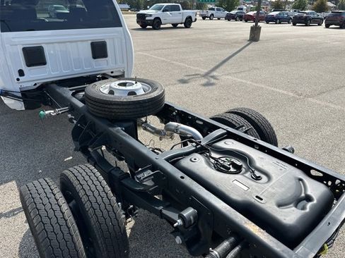 New 2026 RAM 5500 Tradesman image 27