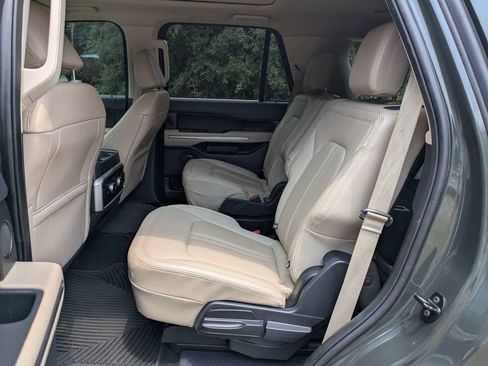 Used 2022 Ford Expedition Limited RWD image 14