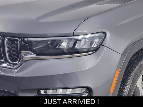 Used 2024 Jeep Grand Cherokee Limited AWD/4WD image 9