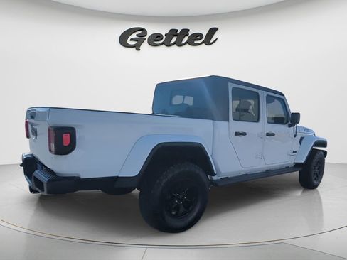 Used 2022 Jeep Gladiator Willys image 4