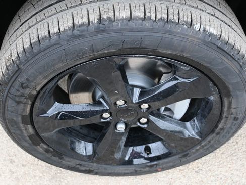 New 2026 Jeep Grand Cherokee L Limited image 7