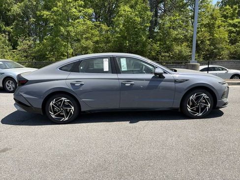 New 2026 Hyundai Sonata SEL FWD image 8