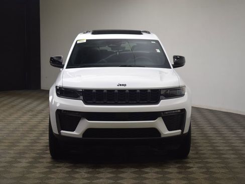 New 2026 Jeep Grand Cherokee L Limited image 2