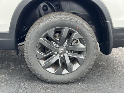 Certified 2025 Honda Ridgeline Sport image 7