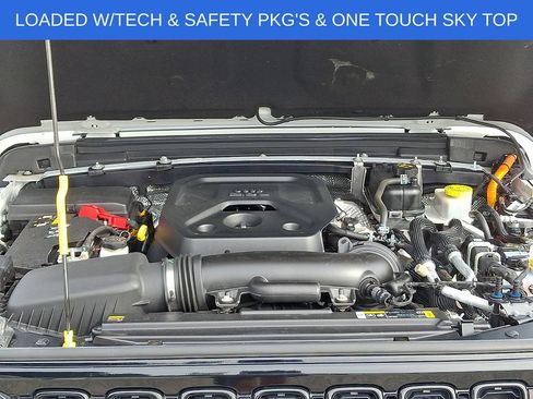 Used 2024 Jeep Wrangler Unlimited AWD/4WD image 28