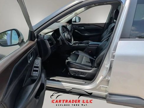 Used 2022 Nissan Rogue SV w/ SV Premium Package AWD/4WD image 24