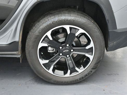 Used 2025 Chevrolet Equinox LT AWD/4WD image 32