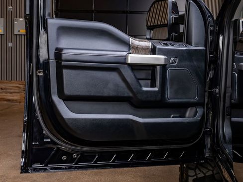 Used 2019 Ford F250 Lariat w/ Lariat Ultimate Package image 36