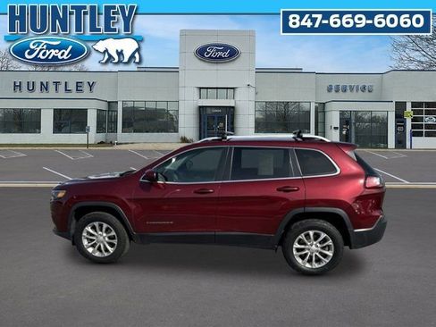 Used 2019 Jeep Cherokee Latitude w/ Cold Weather Group AWD/4WD image 6