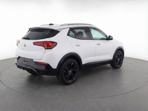 Used 2024 Buick Encore GX Sport Touring FWD image 9