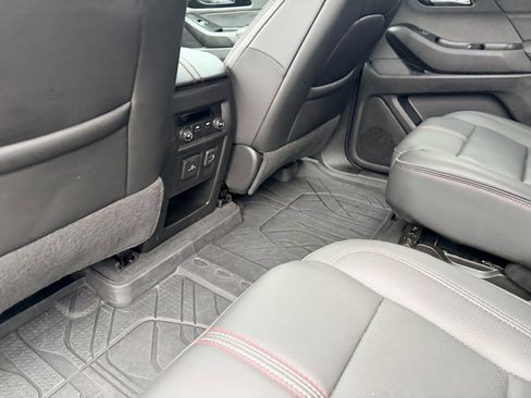 Used 2023 Chevrolet Traverse RS w/ LPO, Floor Liner Package image 32