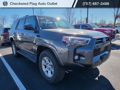 Used 2021 Toyota 4Runner SR5 image 3