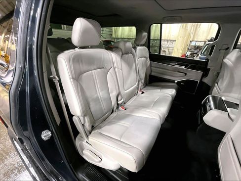 Used 2022 Jeep Wagoneer Series I w/ Premium Group I image 20