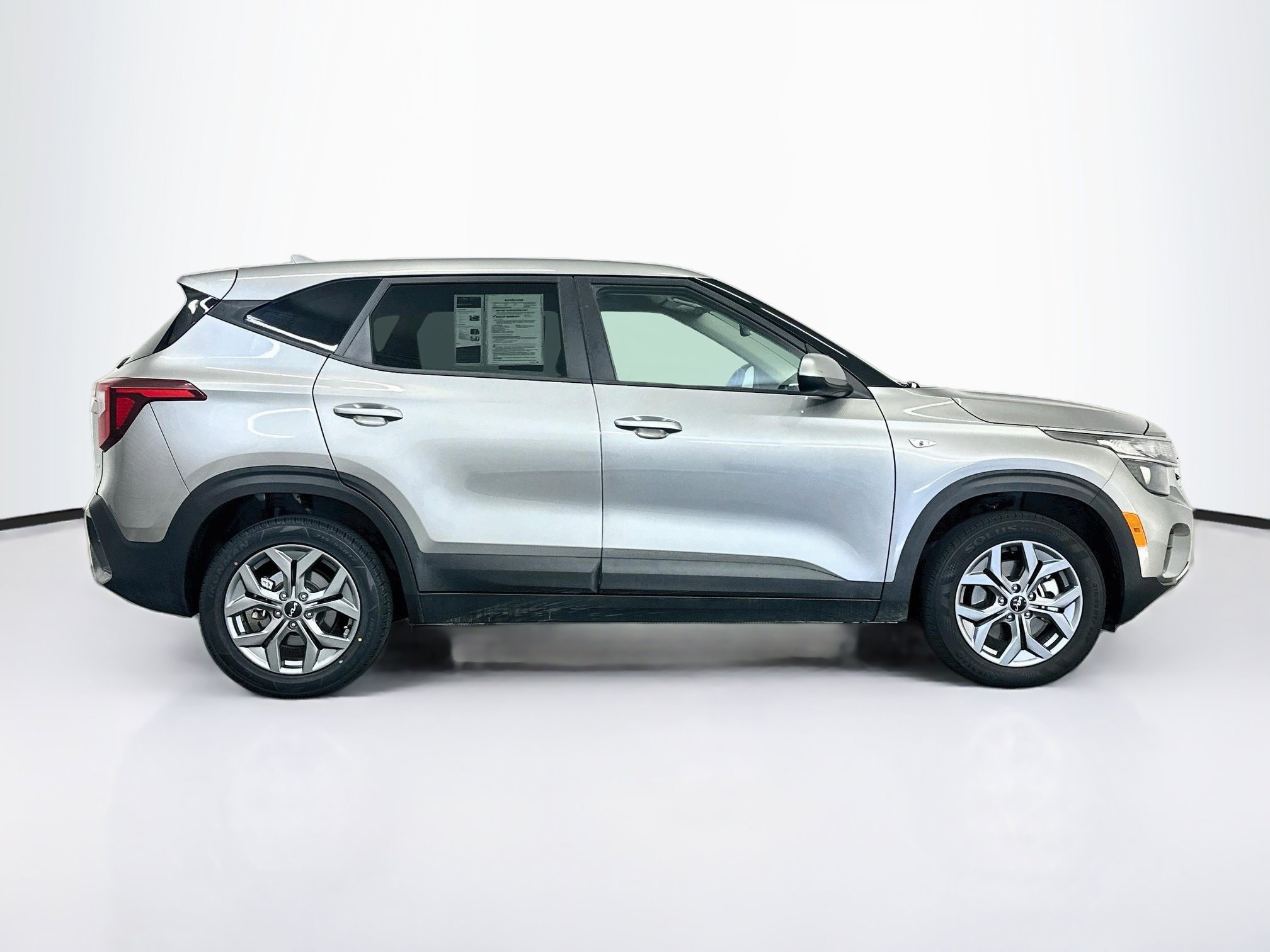 Used 2026 Kia Seltos LX AWD/4WD image 10