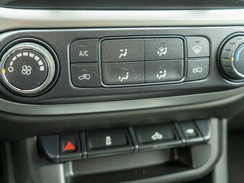 Used 2022 Chevrolet Colorado LT image 26