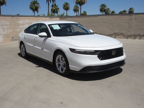 Certified 2024 Honda Accord LX image 2