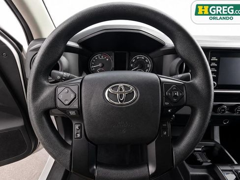 Used 2022 Toyota Tacoma SR RWD image 11