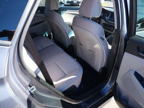 Used 2017 Hyundai Tucson SE image 24