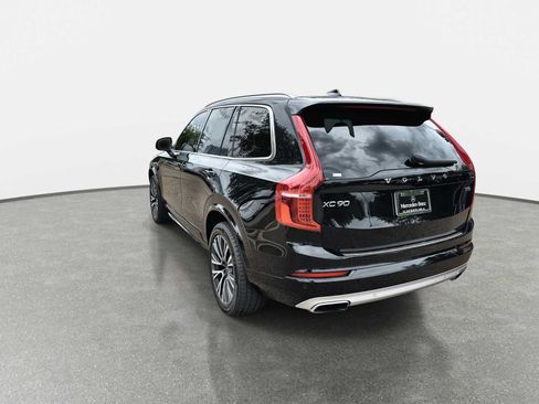 Used 2021 Volvo XC90 T5 Momentum w/ Protection Package Premier FWD image 6