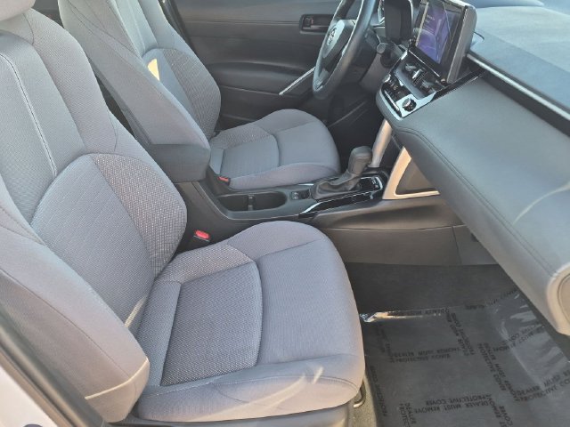 Used 2023 Toyota Corolla Cross AWD Hybrid image 31