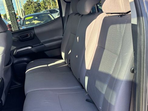 Used 2017 Toyota Tacoma SR5 image 8