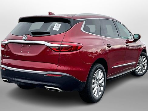 Used 2020 Buick Enclave Premium w/ Sun and Sites Package image 10