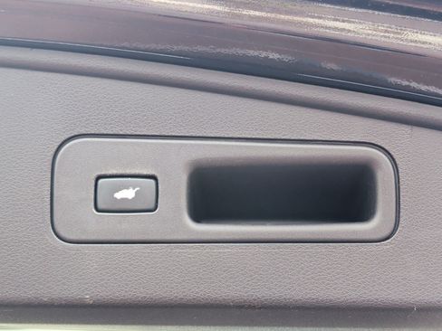 Used 2018 Acura MDX w/ Advance & Entertainment Pac FWD image 29