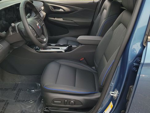 New 2026 Buick Envista Sport Touring w/ Convenience I Package FWD image 5