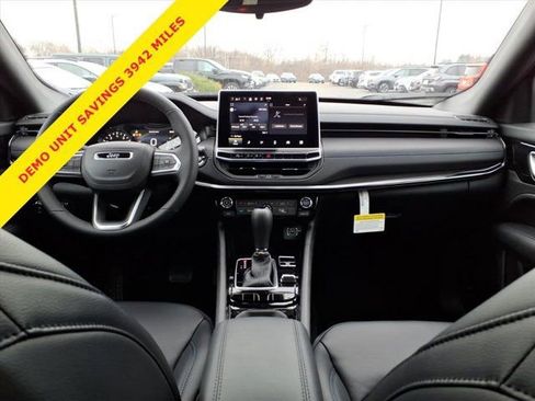 New 2026 Jeep Compass Latitude AWD/4WD image 6