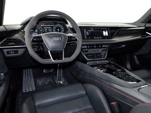 Used 2022 Audi RS e-tron GT AWD/4WD image 7