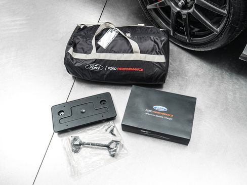 Used 2019 Ford GT RWD image 45
